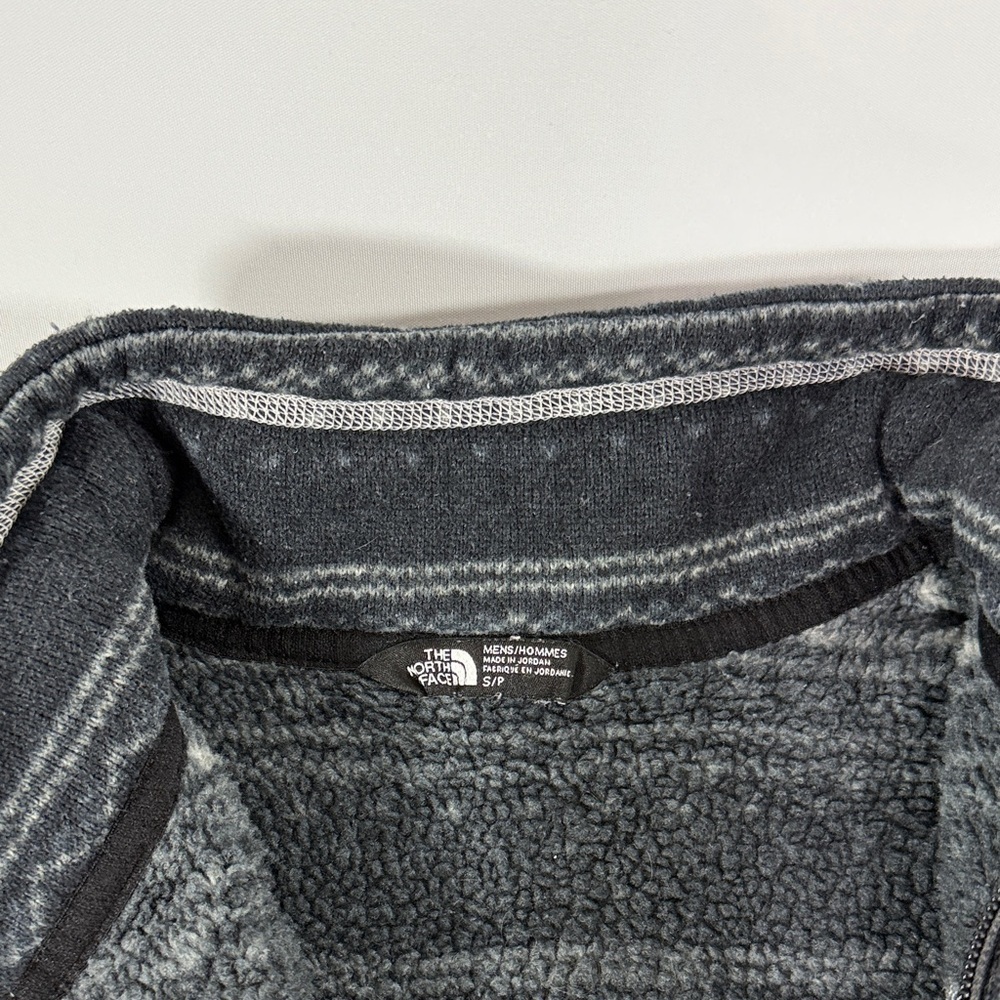 The North Face Black and Gray Patterned Zip-Up Sweater - Picture 6 of 8